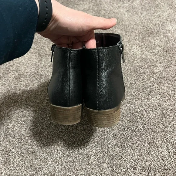 Kensie Black Ankle Booties with Side Zipper and Rounded Toe - Picture 2 of 6